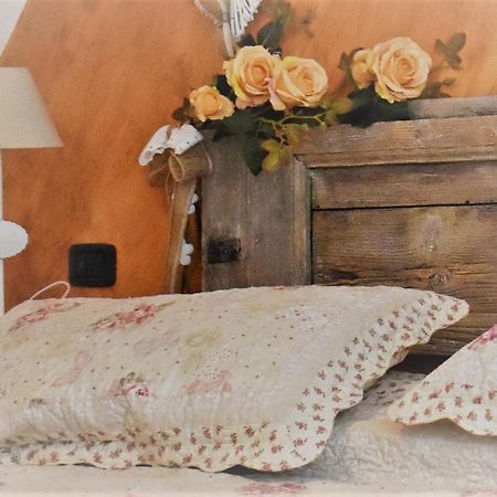 B&B Tulipano Crone Bagian luar foto